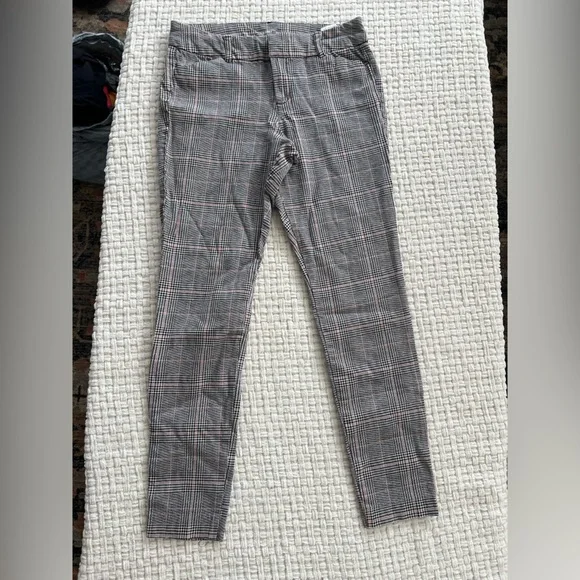 Old Navy Black and Pink Plaid Pants - Picture 5 of 6
